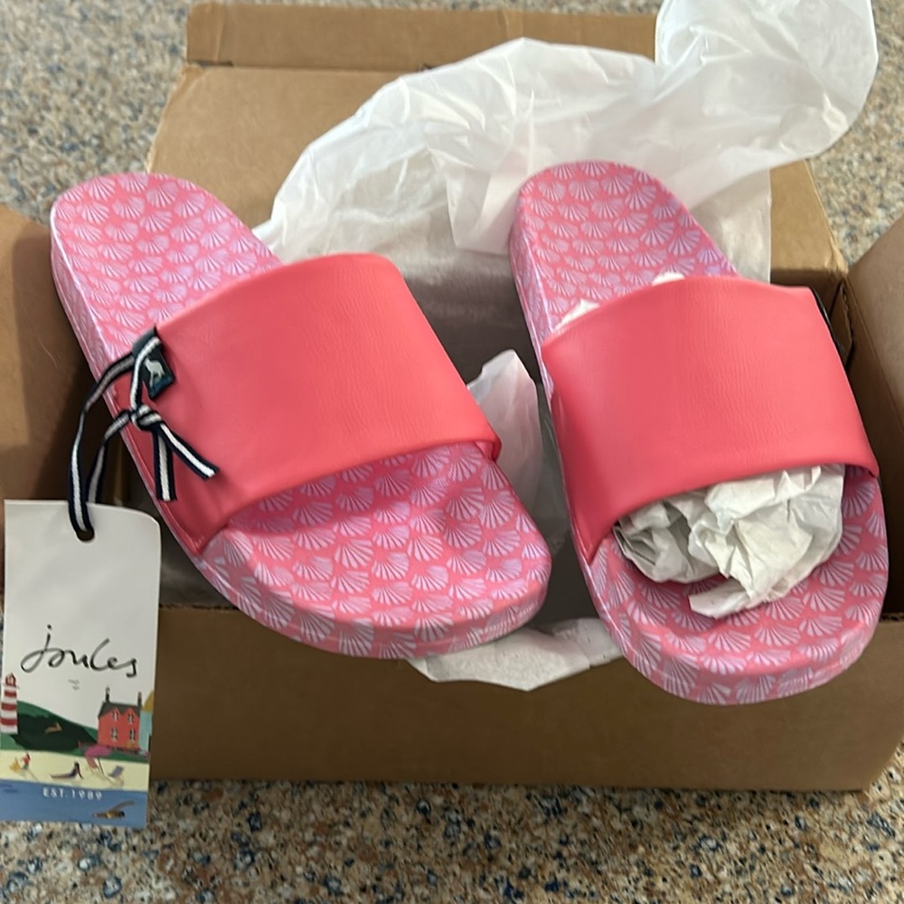 NWT Joules printed Poolside Slides in size 10 M